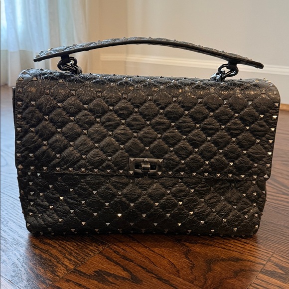 Valentino Garavani Rockstud Leather Quilted Shoulder Bag - Picture 1 of 9